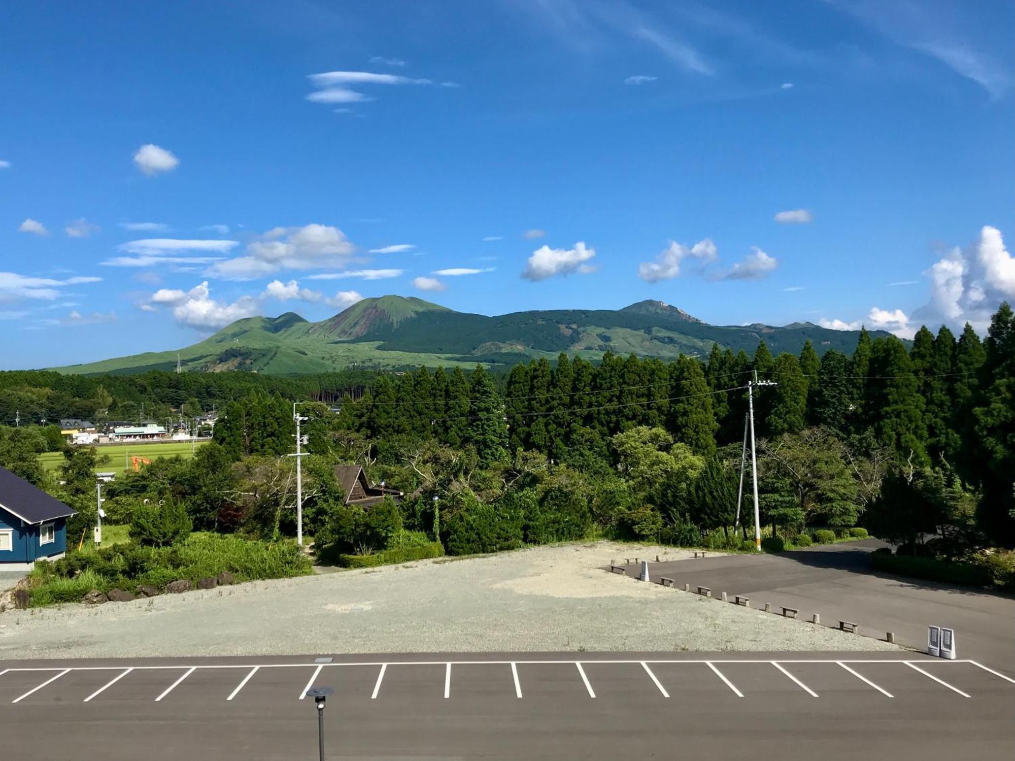 Aso Hakuun Sanso Hotel Exterior photo